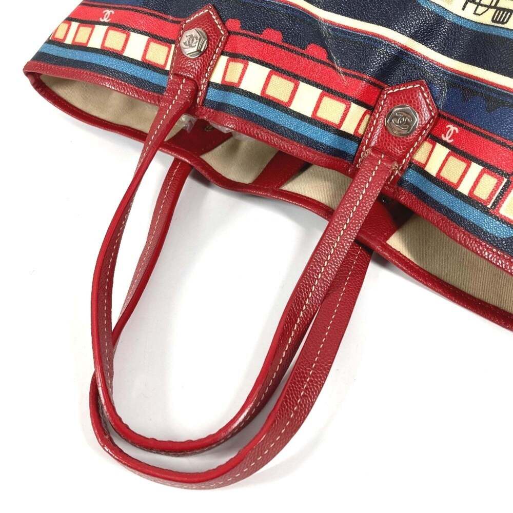 CHANEL Red Leather Shoulder Bag - Picture 8 of 16
